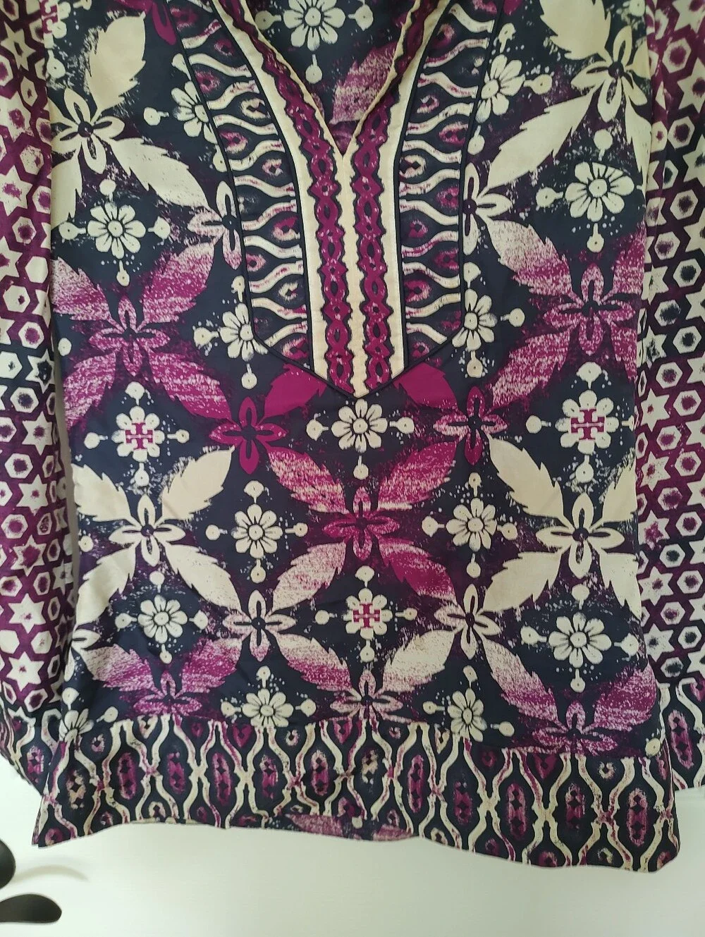 Tory Burch Silk V-Neck Ikat Tunic Top Size 2